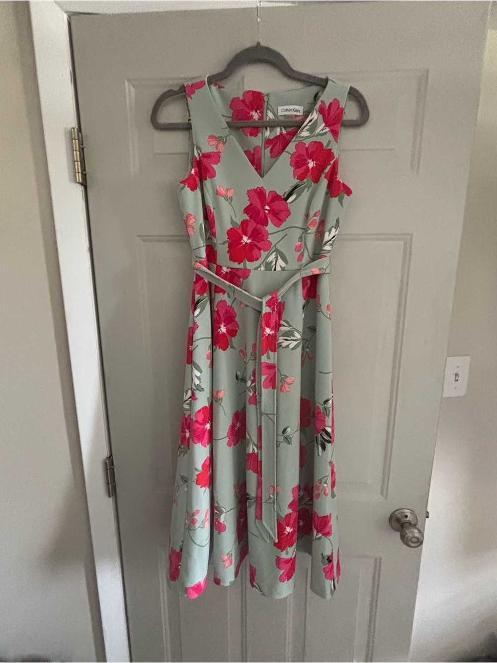 Calvin Klein  Floral-Print Sleeveless Tie-Waist Dress; Worn 1x; Size 4P